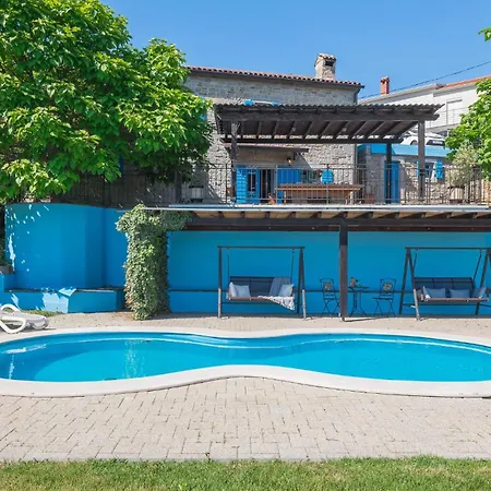 Gorgeous Home In Krusvari Сasa de vacaciones *