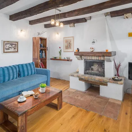 Stunning In Krusvari With Kitchen *