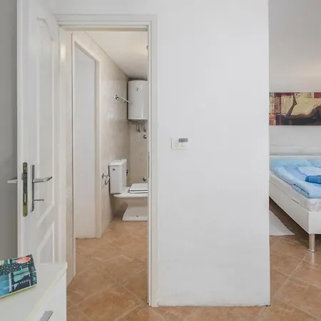 Gorgeous Home In Krusvari * Racicki Brijeg